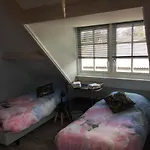 Het Boenhok Logies 게스트하우스 3*