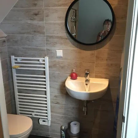 Het Boenhok Logies Πανσιόν